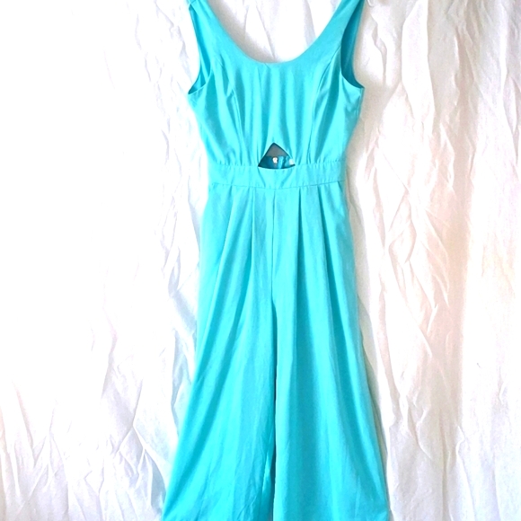 Gianni Bini Pants - Gianni Bini Jumpsuit, Aqua with Wide Legs And Open Tie Back, Sz 6, NWOT